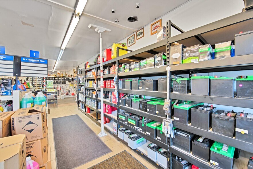 More Photos Of 220 E Aspen Ave, Fruita General Retail For Sale