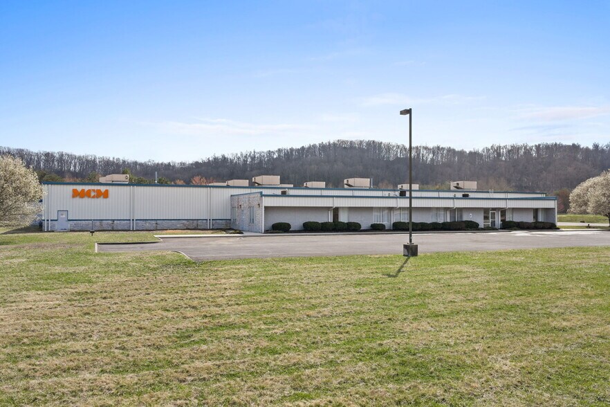 More Photos Of 385 One Industrial Park Rd, Oneida Manufacturing For Lease