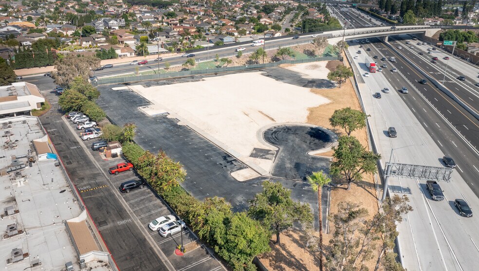 More Photos Of 17101 Bushard St, Fountain Valley Land For Lease