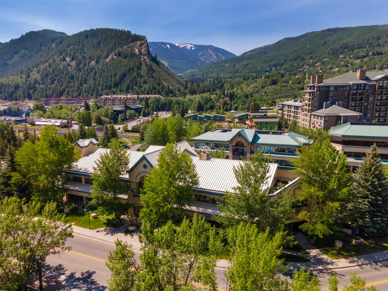 More Photos Of 30 Benchmark Rd, Avon Office For Sale