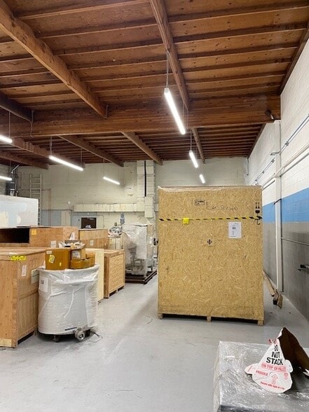 More Photos Of 16257 Illinois Ave, Paramount Warehouse For Sale