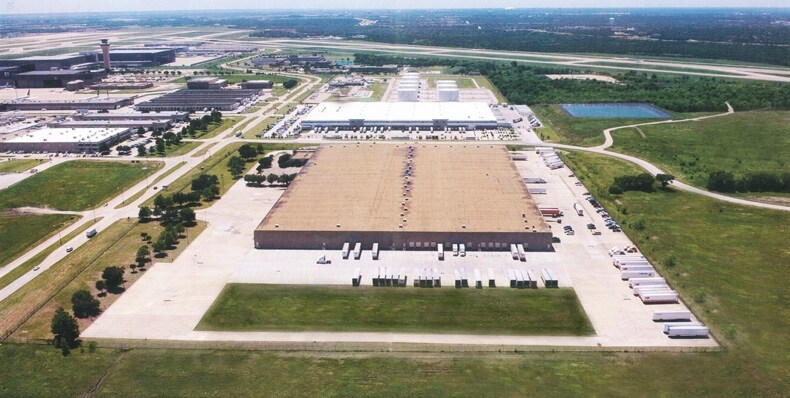 More Photos Of 1717 W Airfield Dr, Dfw Airport Distribution For Lease