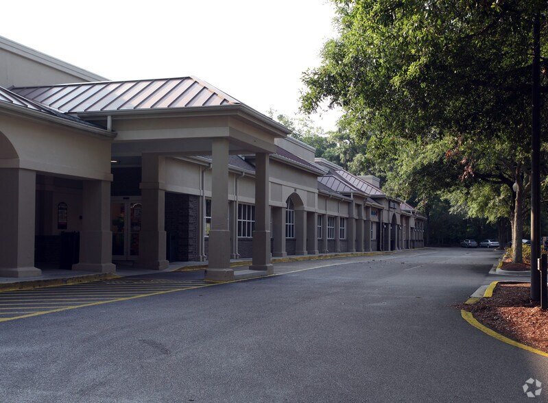 More Photos Of 301 Main St, Hilton Head Island Unknown For Lease