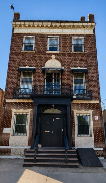 More Photos Of 186 Clinton Ave, Newark Office For Lease