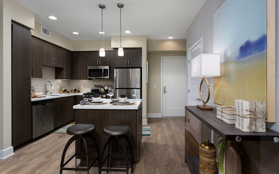 More Photos Of 7400 Center Ave, Huntington Beach Apartments For Lease