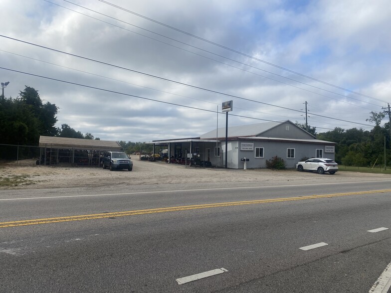 Primary Photo Of 2485 West Point Rd, Lagrange Showroom For Sale