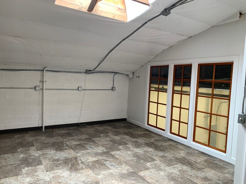 More Photos Of 333 Hope Ave, Salt Lake City Service For Sale