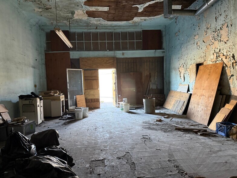 More Photos Of 132 E Lafayette St, Stockton General Retail For Sale