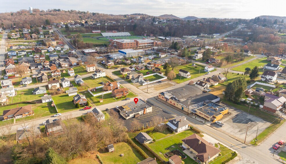 More Photos Of 201 Baughman Ave, Jeannette Restaurant For Sale