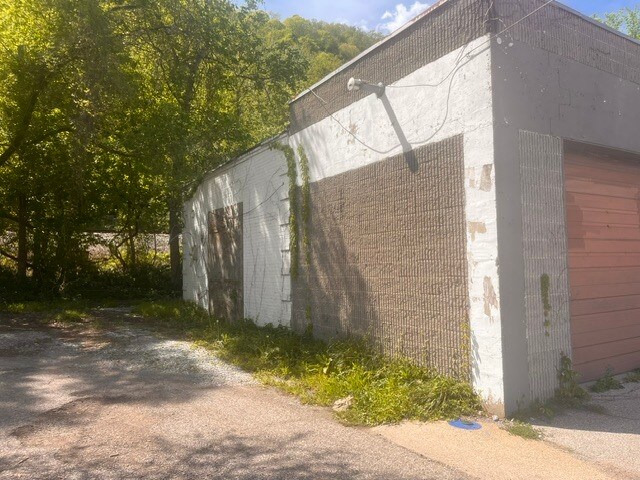 More Photos Of 8131 Maccorkle Ave, Charleston Auto Repair For Sale