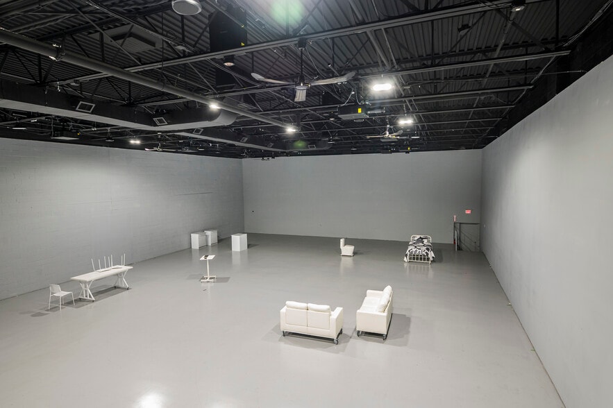 More Photos Of 29 Grove St, South Hackensack Warehouse For Sale