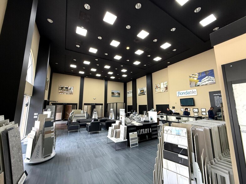 More Photos Of 3075 NW 79th Ave, Doral Warehouse For Lease