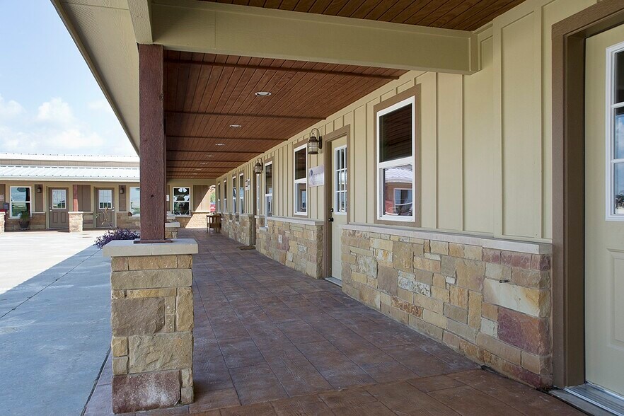 Primary Photo Of 3301 Shell Rd, Georgetown Office For Lease