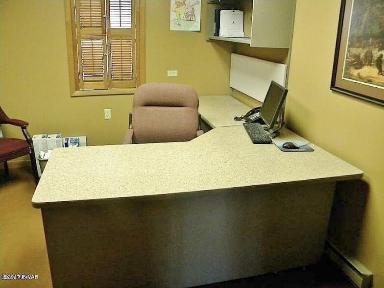 More Photos Of 300 Keystone St, Hawley Office Residential For Sale