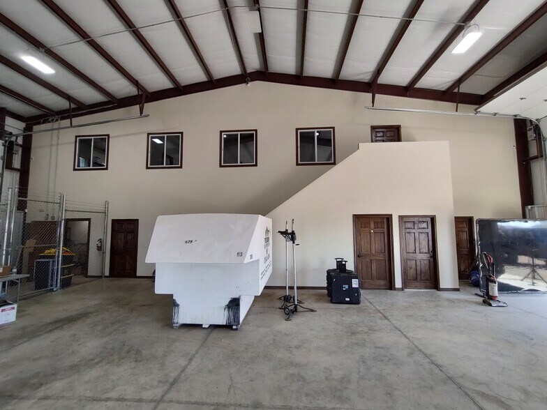 More Photos Of 1808 Coyote Ct, Carlsbad Warehouse For Sale