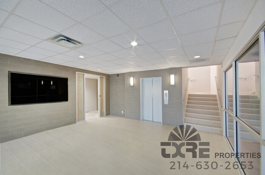 More Photos Of 300 Decker Dr, Irving Office For Lease