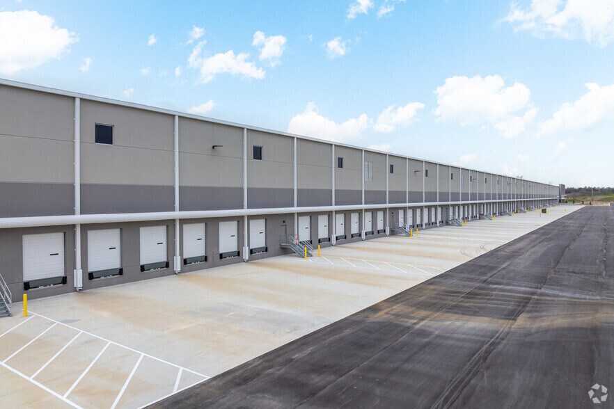 More Photos Of 159 Commerce Logistics Dr, Commerce Unknown For Lease