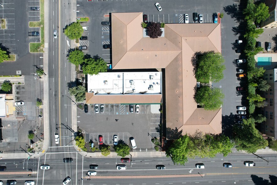More Photos Of 1290 Fulton Ave, Sacramento General Retail For Sale