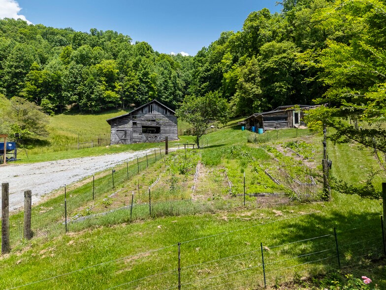 More Photos Of 1651 Winding Stairs rd, Topton Land For Sale