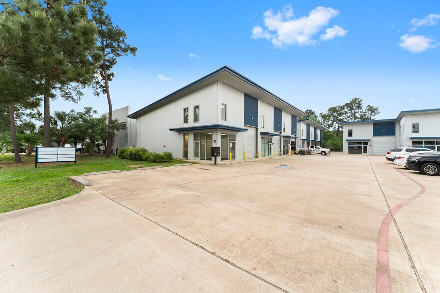 More Photos Of 32411 Tamina Rd, Magnolia Light Distribution For Lease