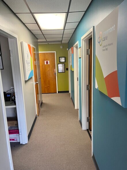 More Photos Of 3636 University Blvd, Jacksonville Medical For Lease