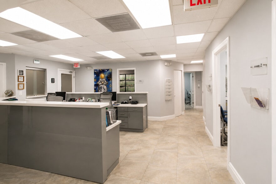 More Photos Of 555 Biltmore Way, Coral Gables Medical For Sale