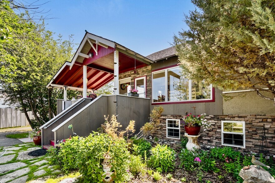 More Photos Of 76413 Gallatin Road, Gallatin Gateway Land For Sale