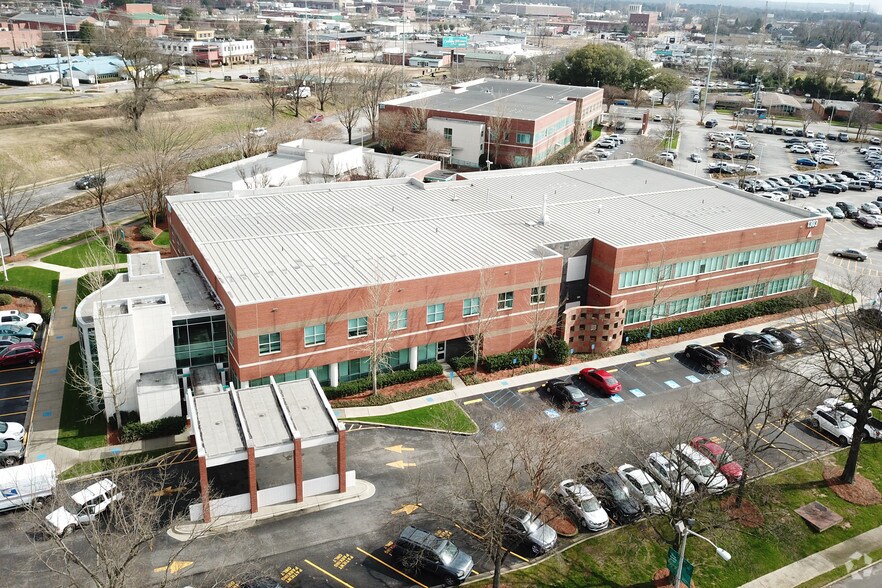 More Photos Of 1303 Dantignac St, Augusta Medical For Lease