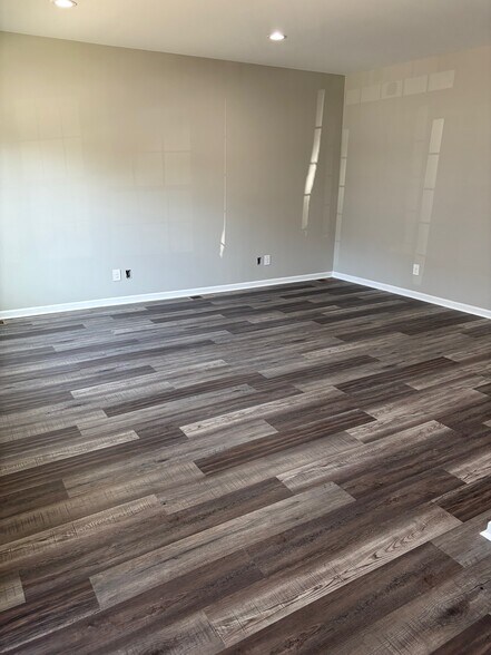 More Photos Of 140 Bridges Rd, Mauldin Office For Lease