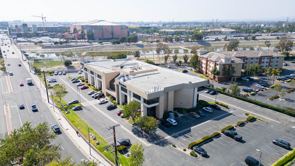 More Photos Of 1855 W Katella Ave, Orange Office Residential For Lease