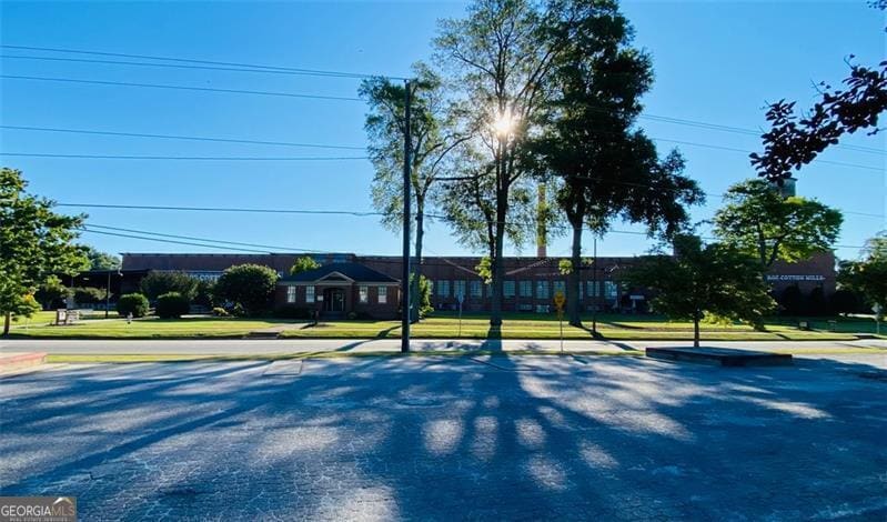 More Photos Of 601 S Madison Ave, Monroe Manufacturing For Lease