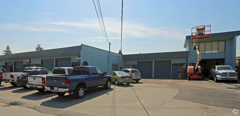 More Photos Of 1393-1449 Charlotte Rd, North Vancouver Service For Lease