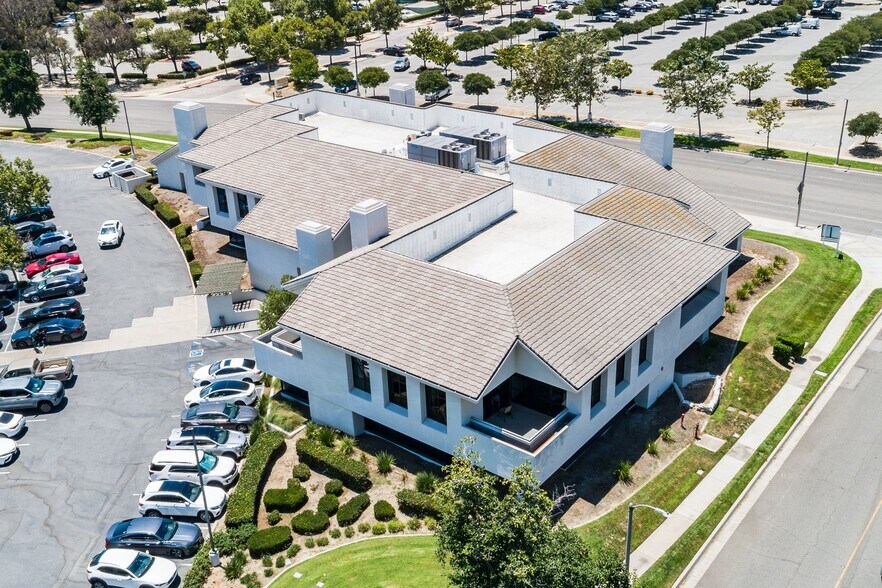 More Photos Of 10737 Laurel St, Rancho Cucamonga Medical For Lease
