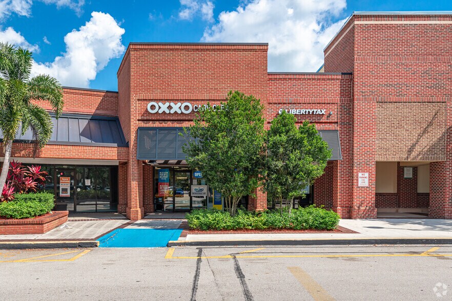 More Photos Of 1110-1392 Weston Rd, Weston Unknown For Lease