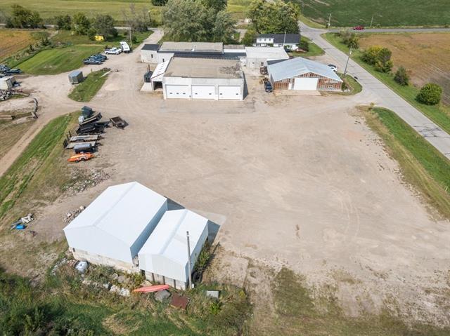 More Photos Of 8889 Oakwood Ave, Neenah Service For Sale