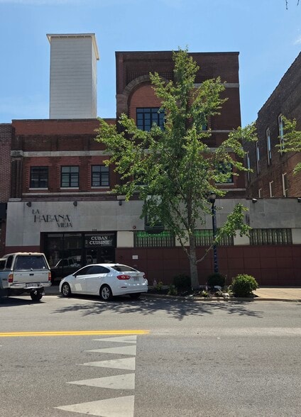 Primary Photo Of 220 E Commercial St, Springfield Office For Sale