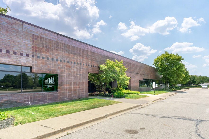 Primary Photo Of 1601 Feehanville Dr, Mount Prospect Research And Development For Lease