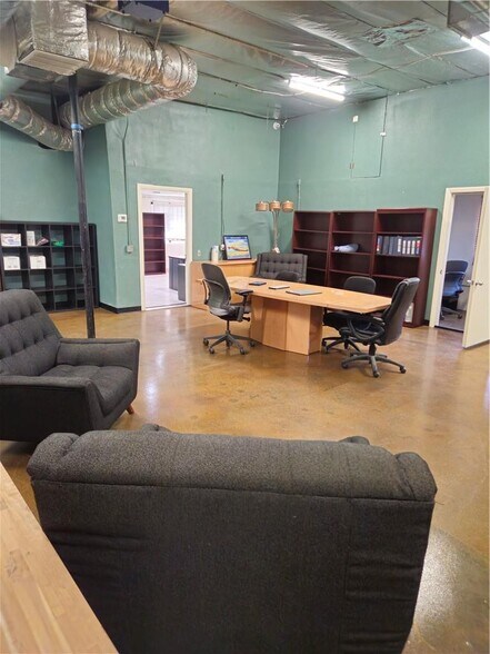 More Photos Of 536 W Mountain View Ave, La Habra Warehouse For Sale