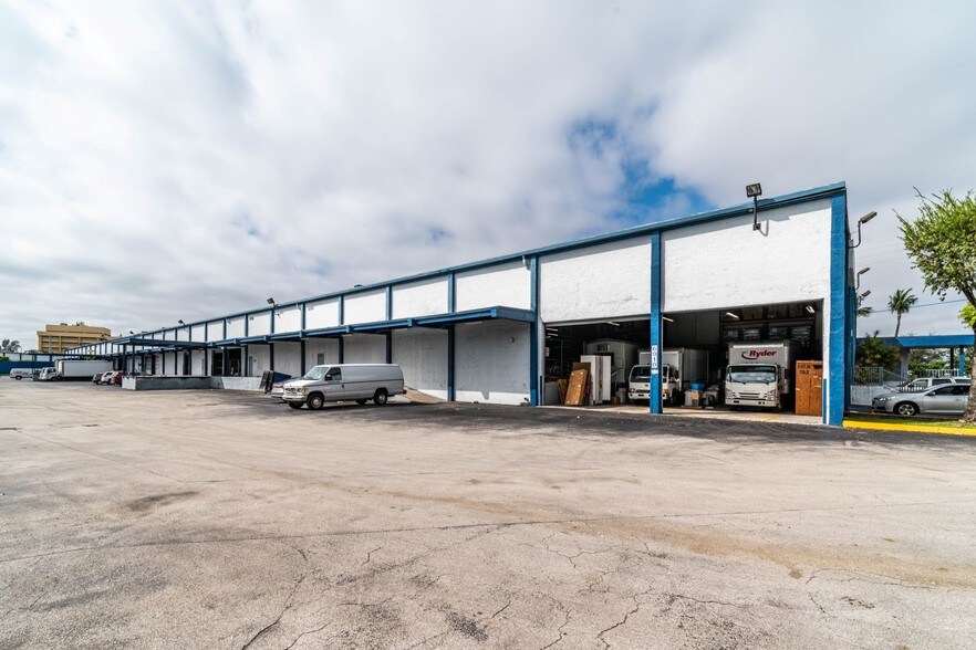 More Photos Of 6950-7190 NW 12th St, Miami Warehouse For Lease