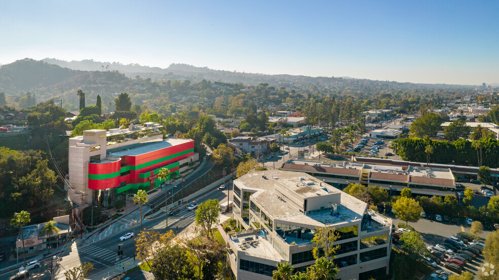 More Photos Of 12711 Ventura Blvd, Studio City Office For Lease