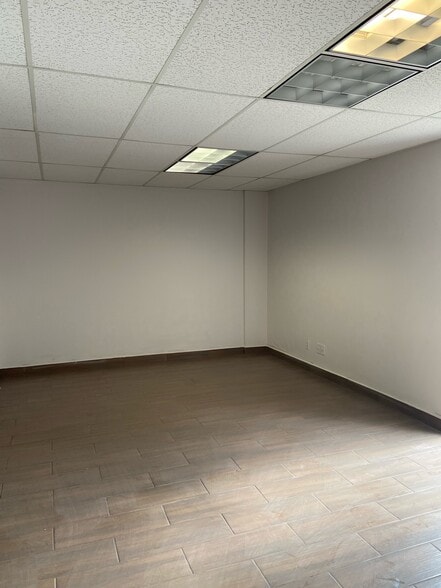 More Photos Of 739 Industry Rd, Longwood Warehouse For Lease