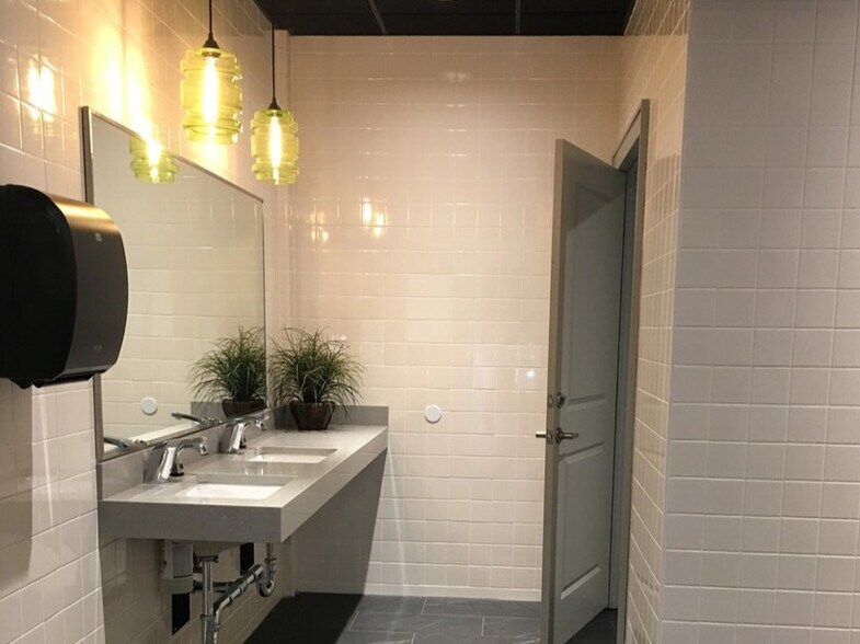 More Photos Of 80 Washington St, Poughkeepsie Office For Lease