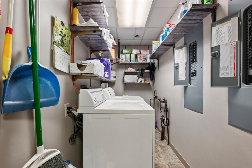 More Photos Of 18 Sportsman Dr, Clarion Medical For Lease