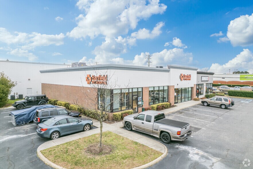 More Photos Of 1833 Republic Rd, Virginia Beach Freestanding For Lease