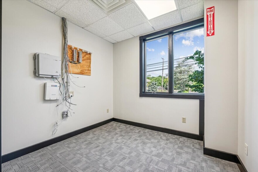 More Photos Of 775 Mountain Blvd, Watchung Office For Lease