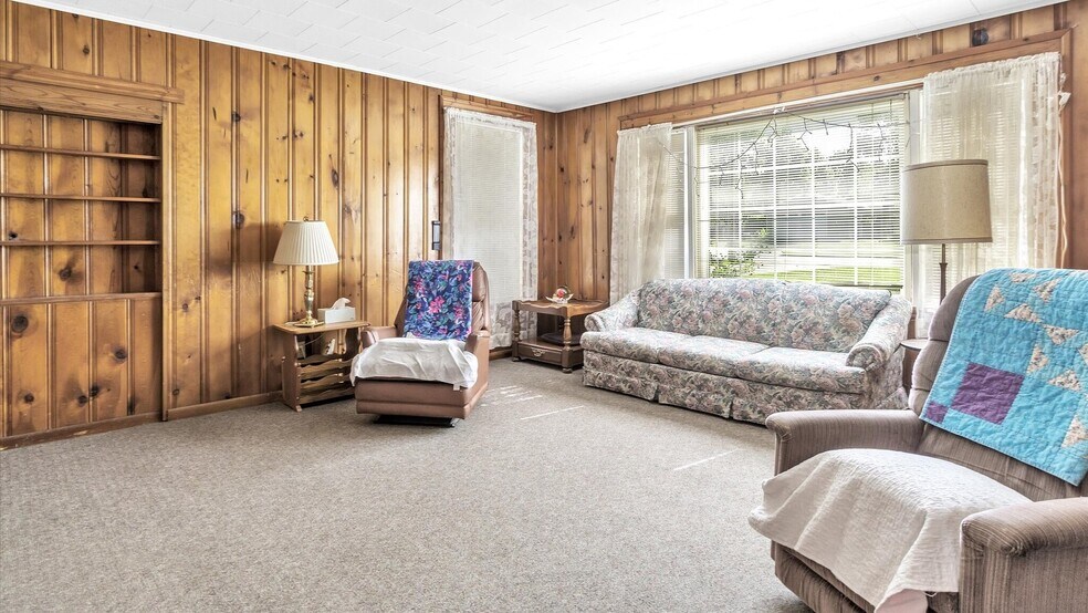 More Photos Of 121 S 5th St, Evansville Assisted Living For Sale