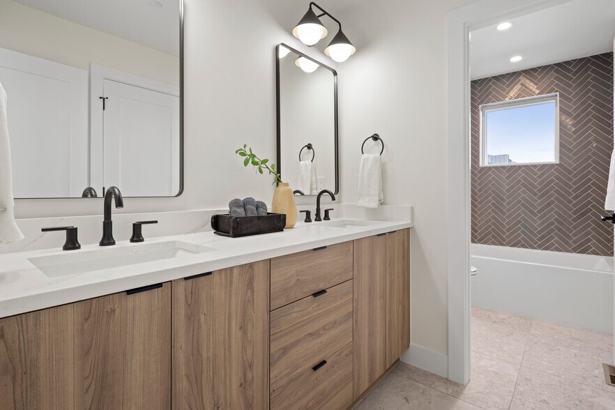 More Photos Of 1231 Perry St, Denver Apartments For Sale