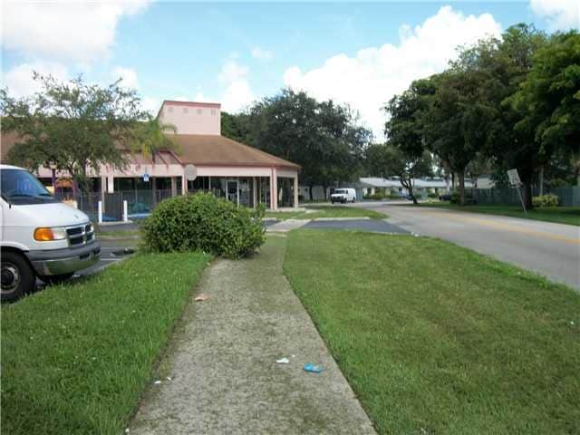 More Photos Of 4040 SW 69th Ave, Miramar Freestanding For Sale