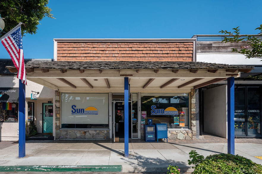 Primary Photo Of 216 Main St, Seal Beach Storefront For Lease