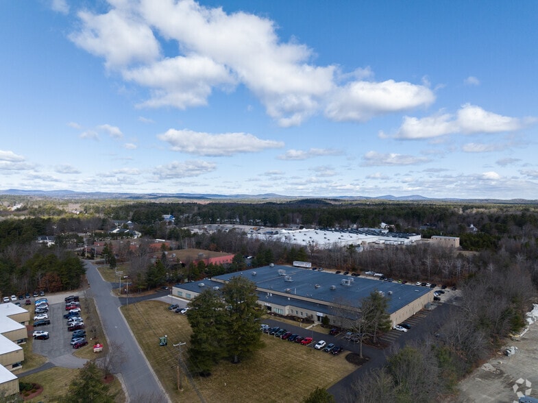 More Photos Of 10 Columbia Dr, Amherst Manufacturing For Lease